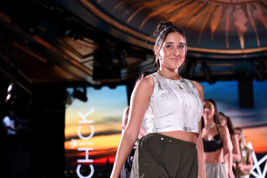 Model walks for Chick at Runway 7 NYFW Sony Hall Photo By Ilya S. Savenok