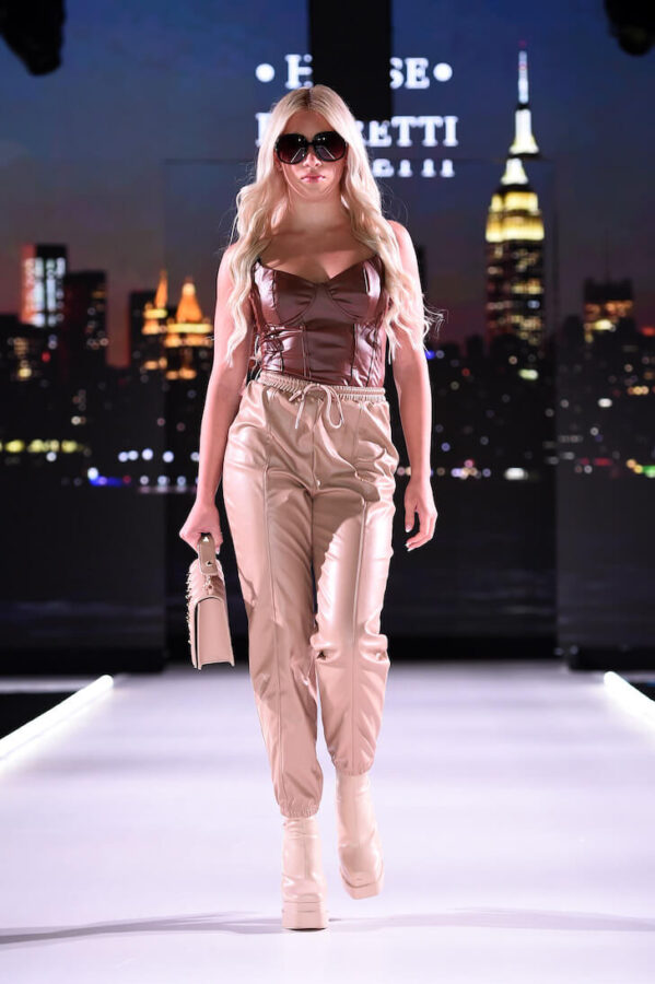 Model walks for house of Barretti at Runway 7 NYFW Sony Hall Photo By Ilya S. Savenok