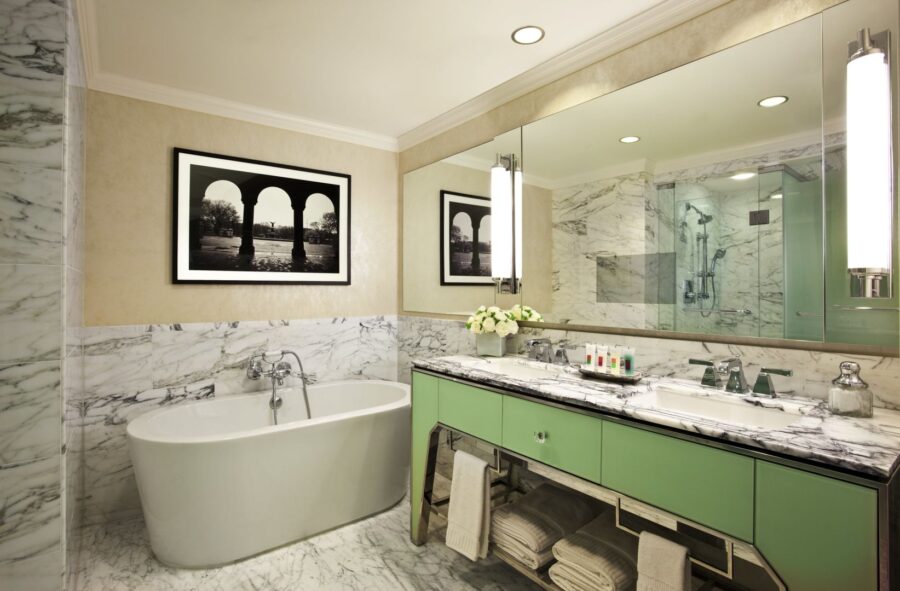 Loews Regency New York Grand Double bathroom