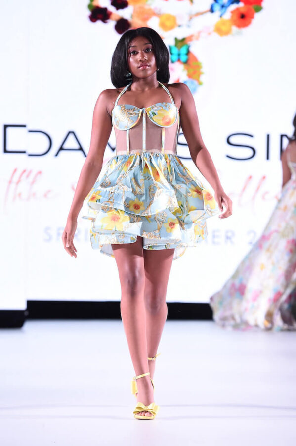 Model walks for ydamys Simo at Runway 7 NYFW Sony Hall Photo By Ilya S. Savenok